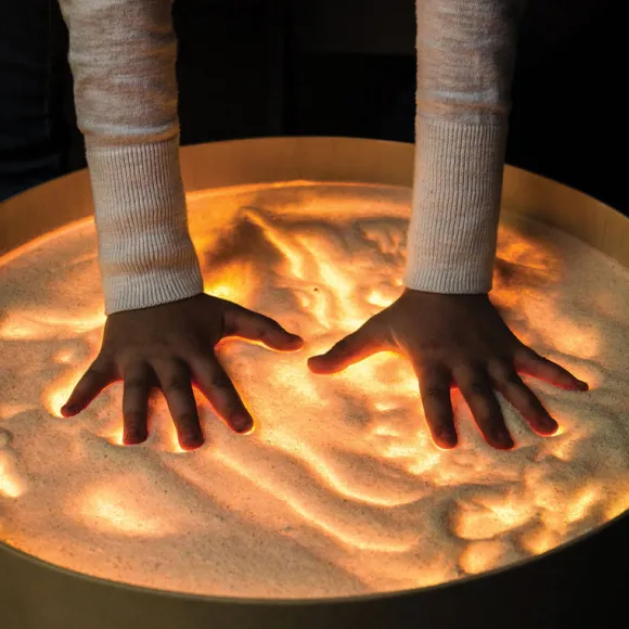 Round Magic Light Table