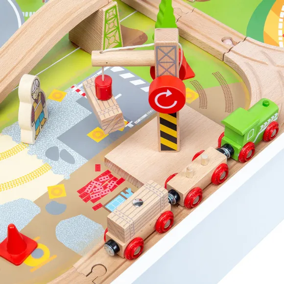 Train Set & Table